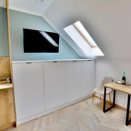 For 2 Prs By The Sea,